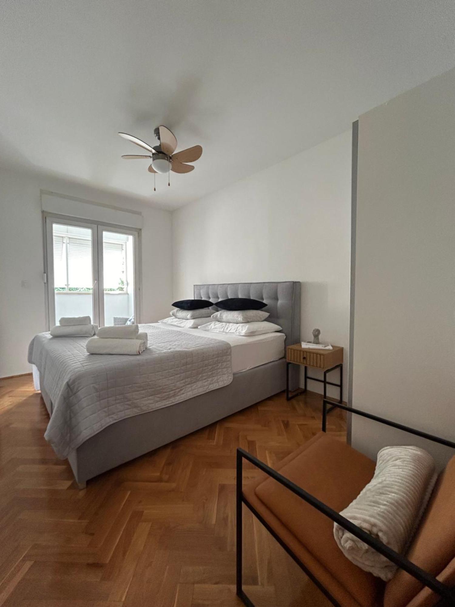 Laura Apartmán *